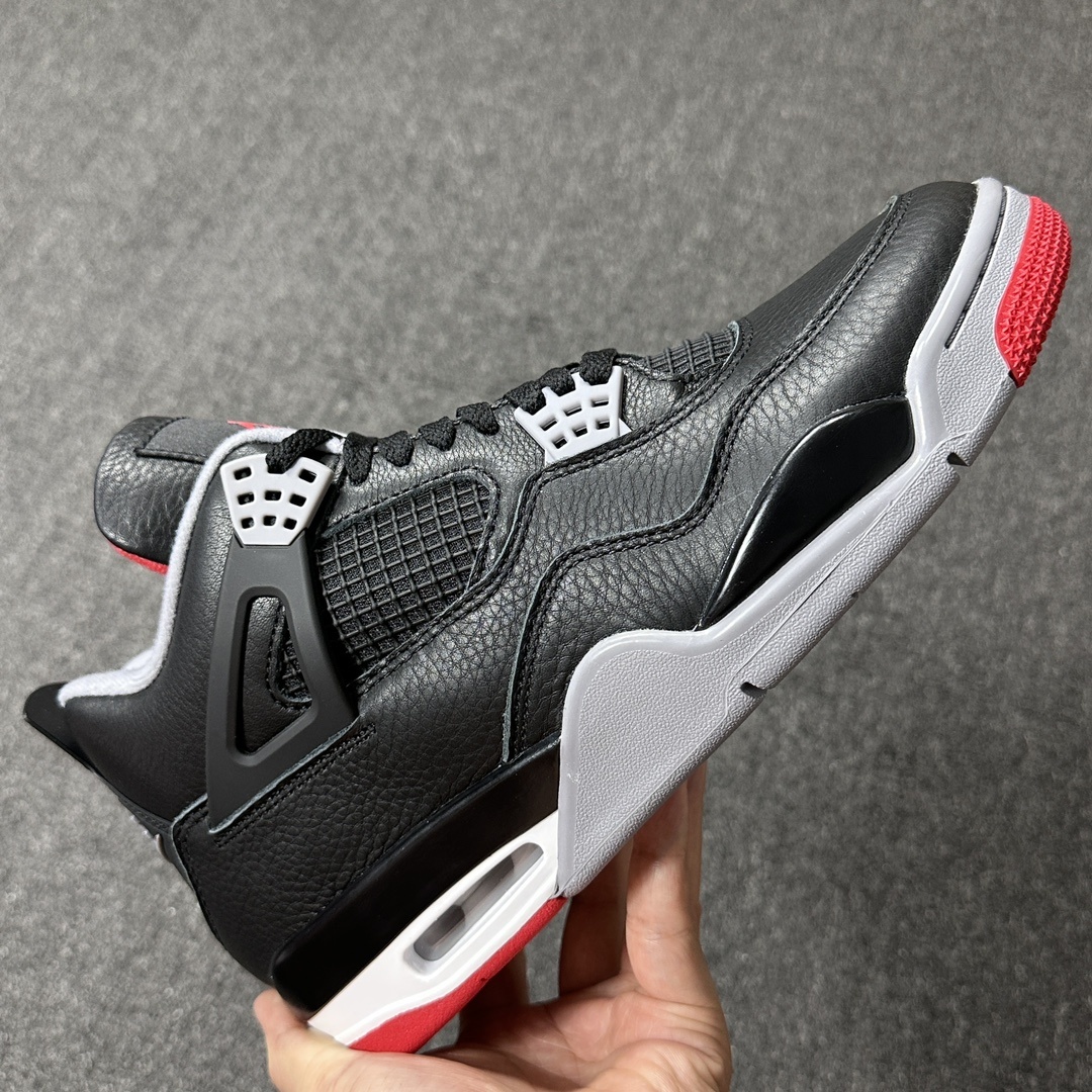 Air Jordan 4 Bred