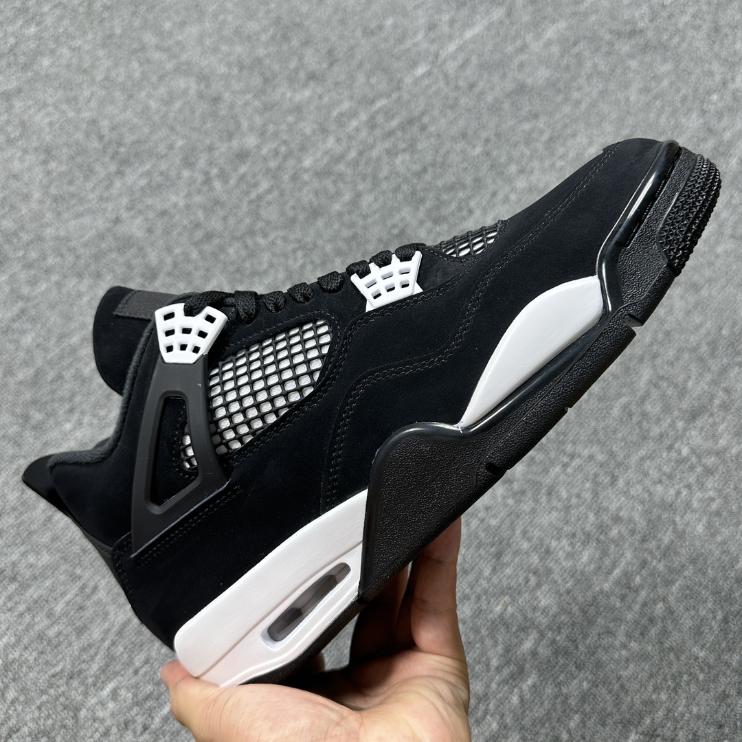 Air Jordan 4 Military Black